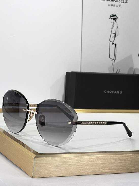 Picture of Chopard Sunglasses _SKUfw70786934fw